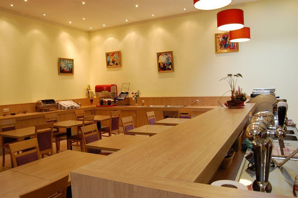 Ibis Brussels Centre Chatelain 3* Brussels