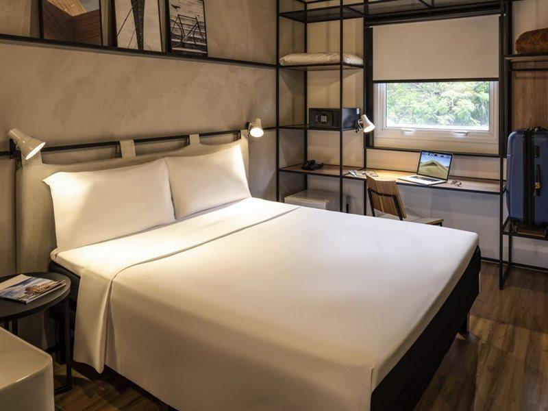 Ibis Brussels Centre Chatelain